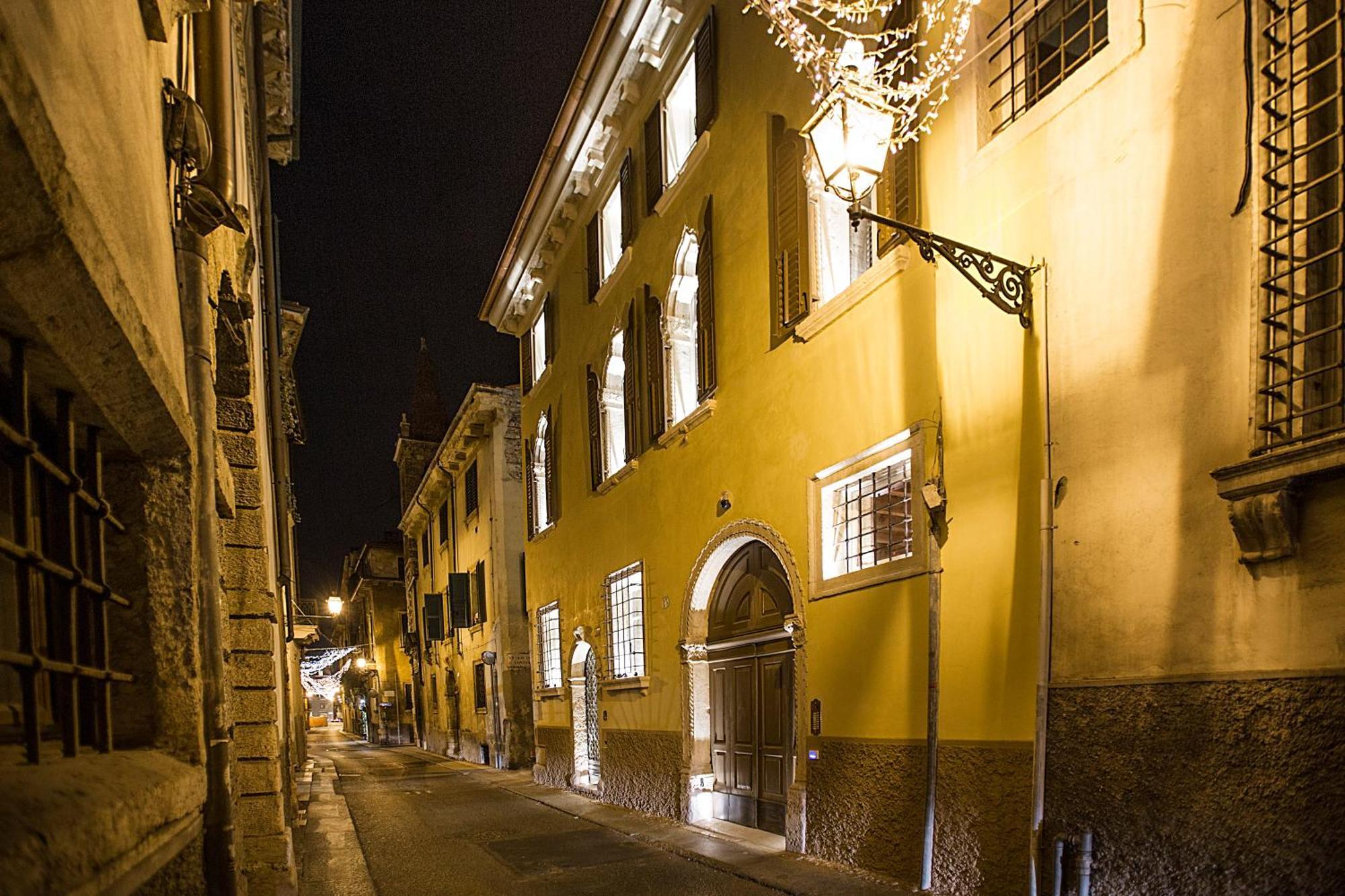 Residenza Palazzo Brenzoni Apartamento Verona Exterior foto